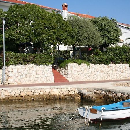 Apartments Petar - 6M From The Sea Barbat na Rabu 外观 照片